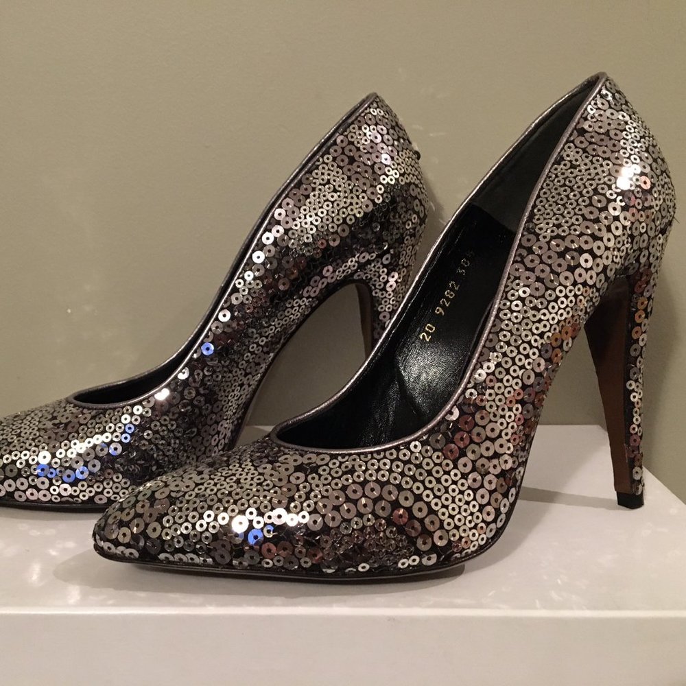 Glitter silver sequin heels by Walter Steiger. 38.5 NWT